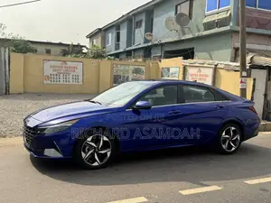 Hyundai Elantra Limited 2024 Blue