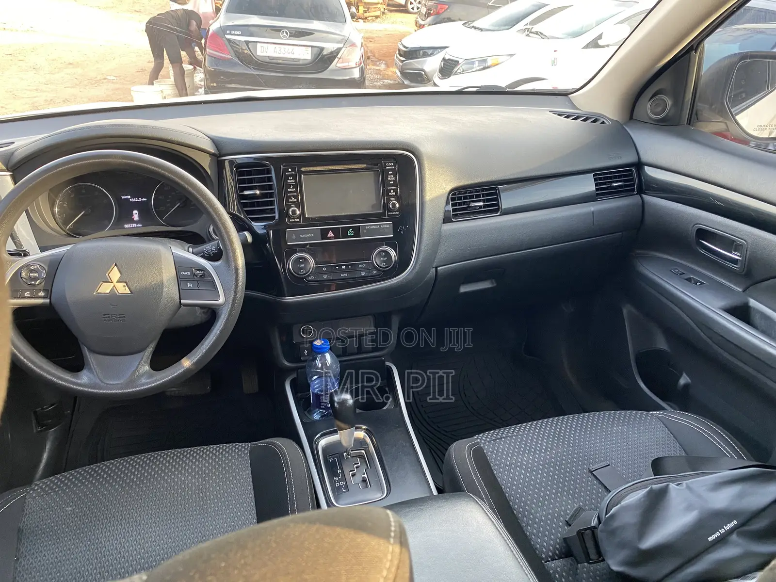 Mitsubishi Outlander 2019 White