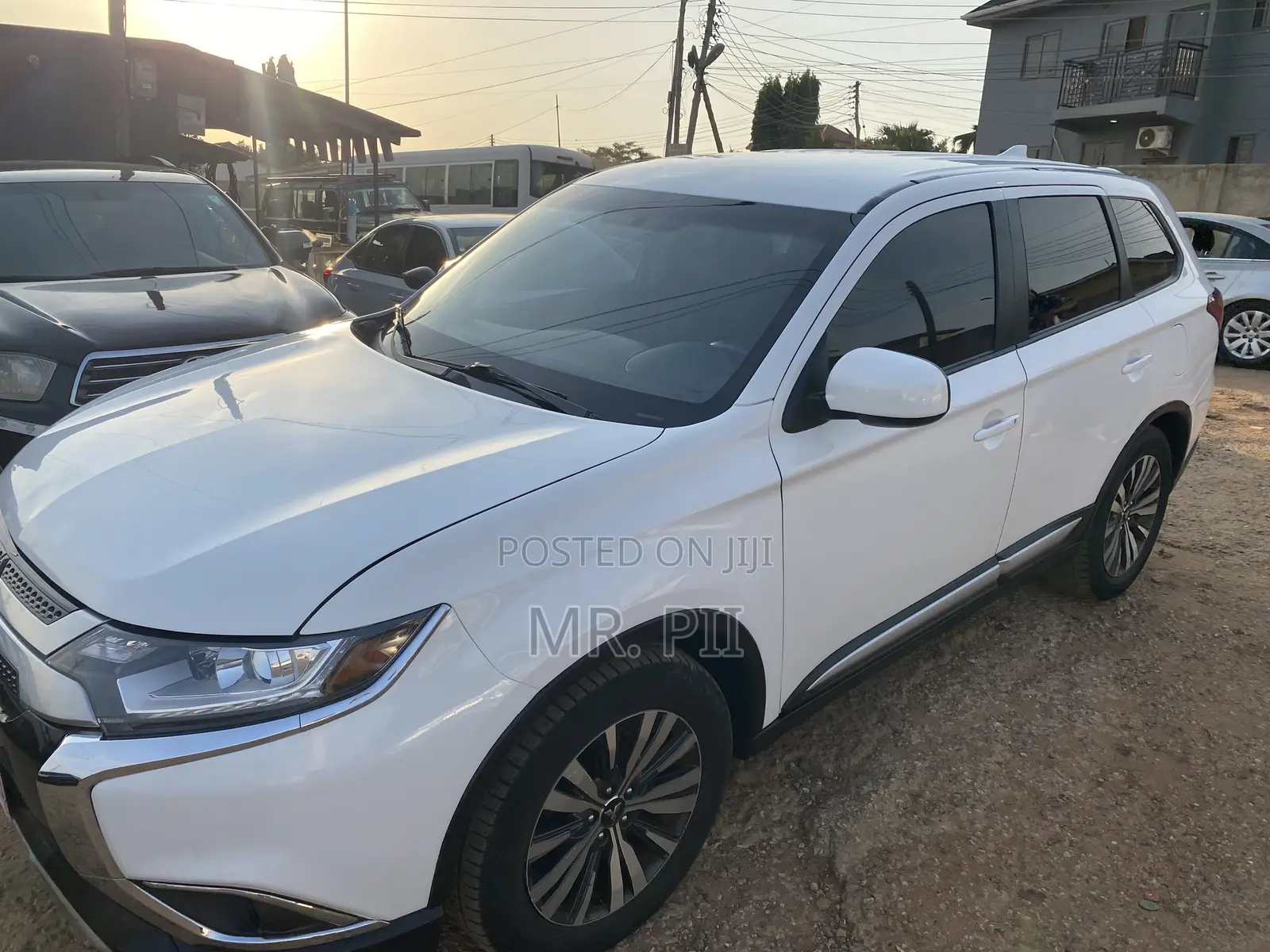 Mitsubishi Outlander 2019 White