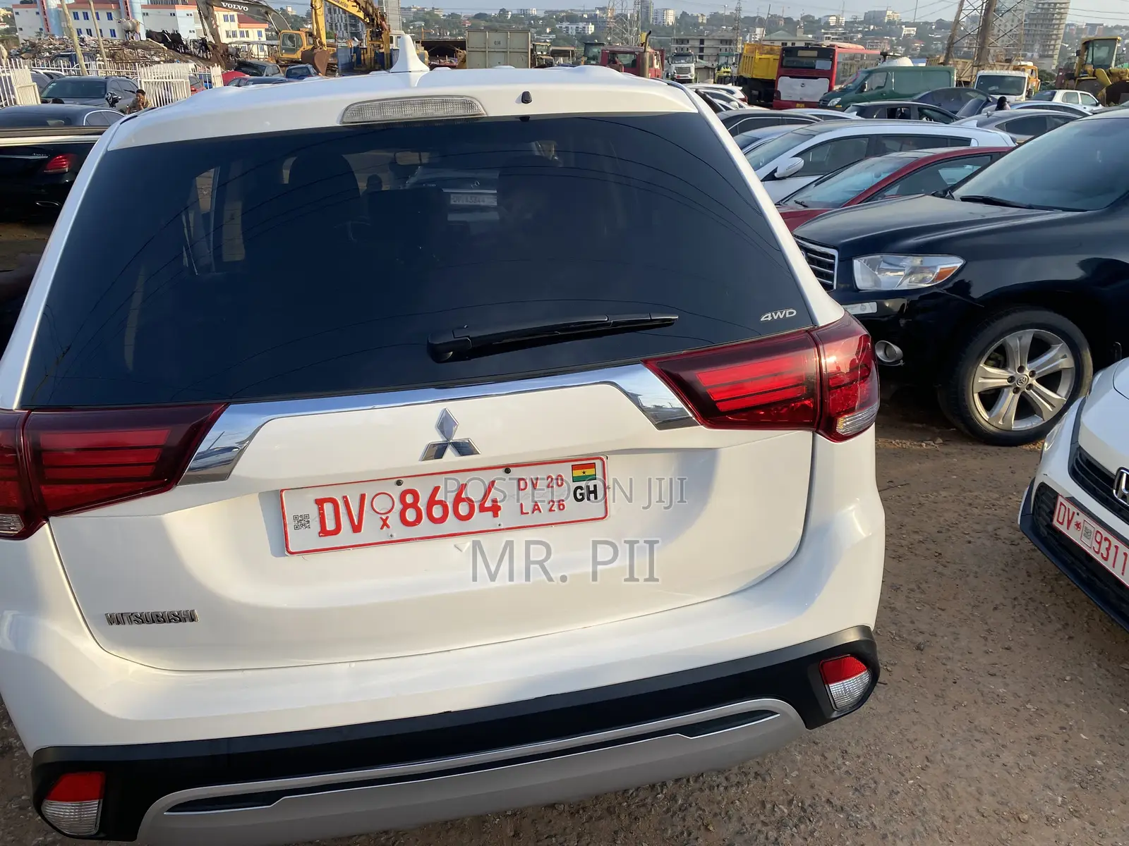 Mitsubishi Outlander 2019 White