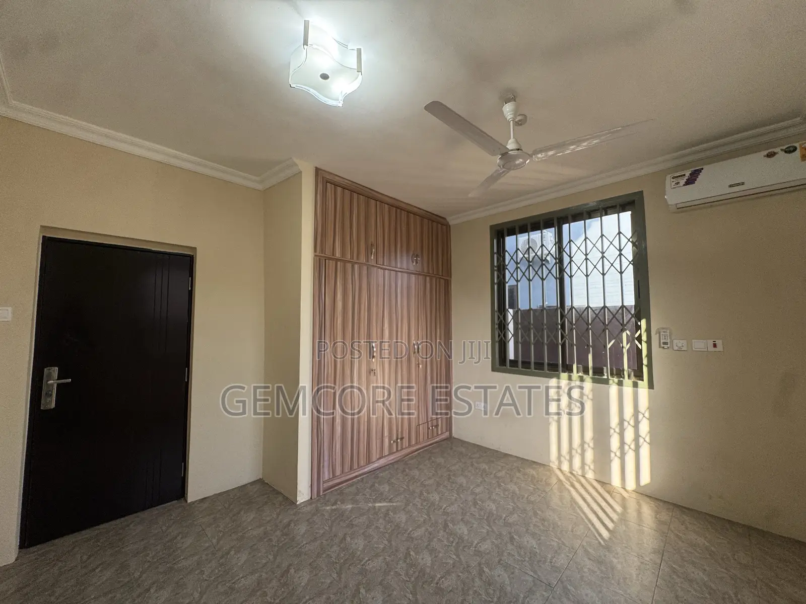 4bdrm House in School Junction, Adjiriganor for rent