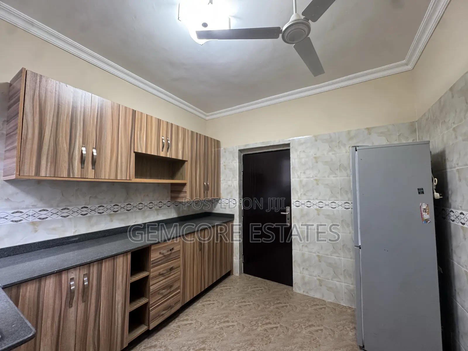 4bdrm House in School Junction, Adjiriganor for rent