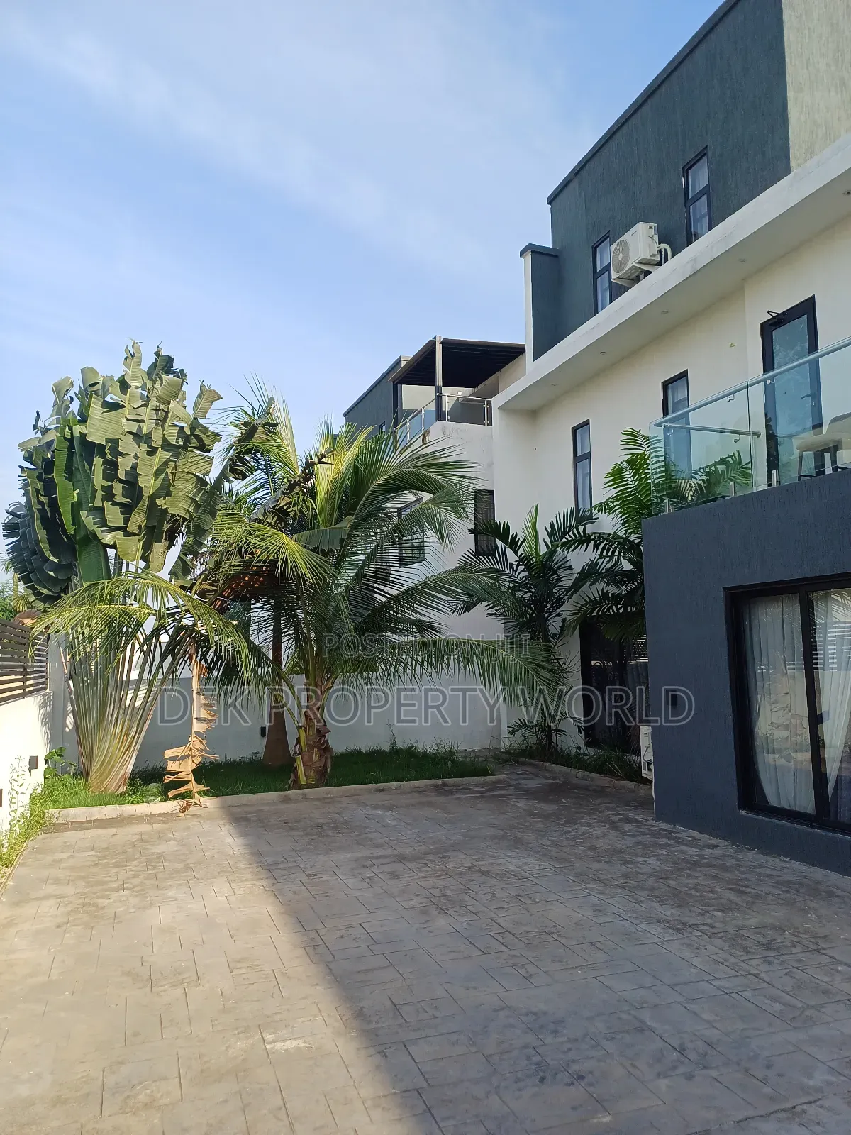 4bdrm House in Haatso for sale