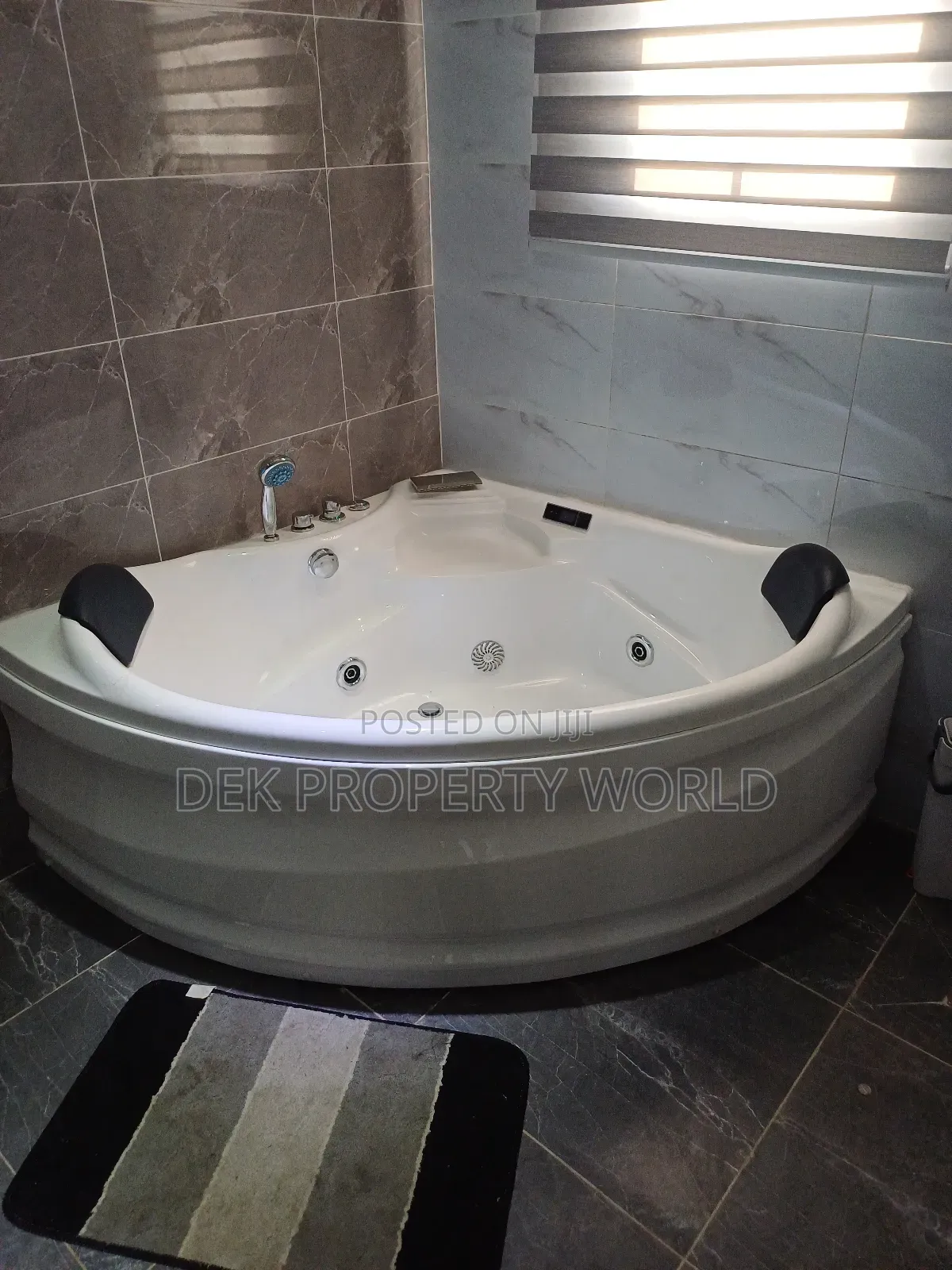 4bdrm House in Haatso for sale