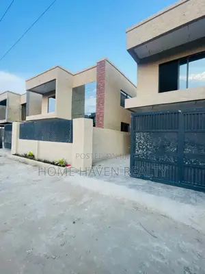 4bdrm House in Ashaley Botwe for sale
