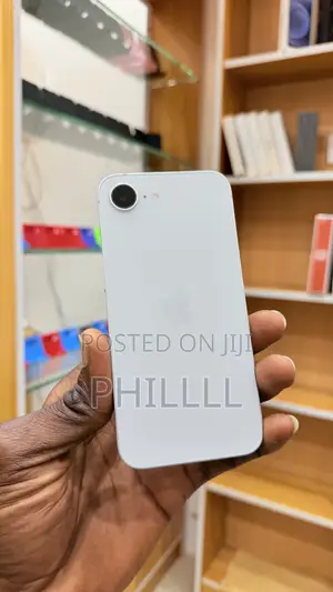 Apple iPhone 16e 128 GB White
