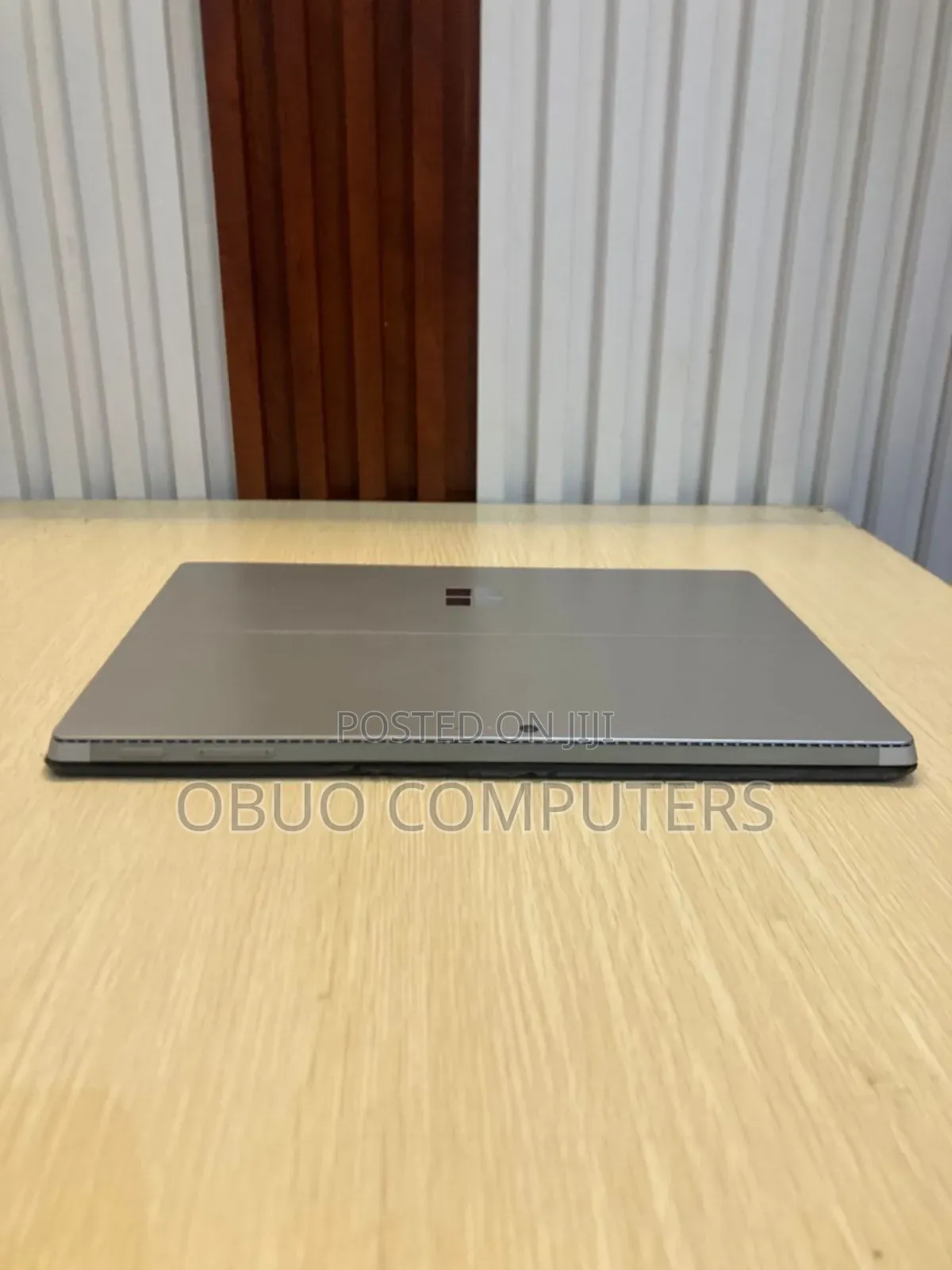 Laptop Microsoft 4GB Intel SSD 256GB