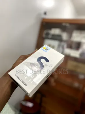 New Samsung Galaxy S21 FE 5G 128 GB Silver