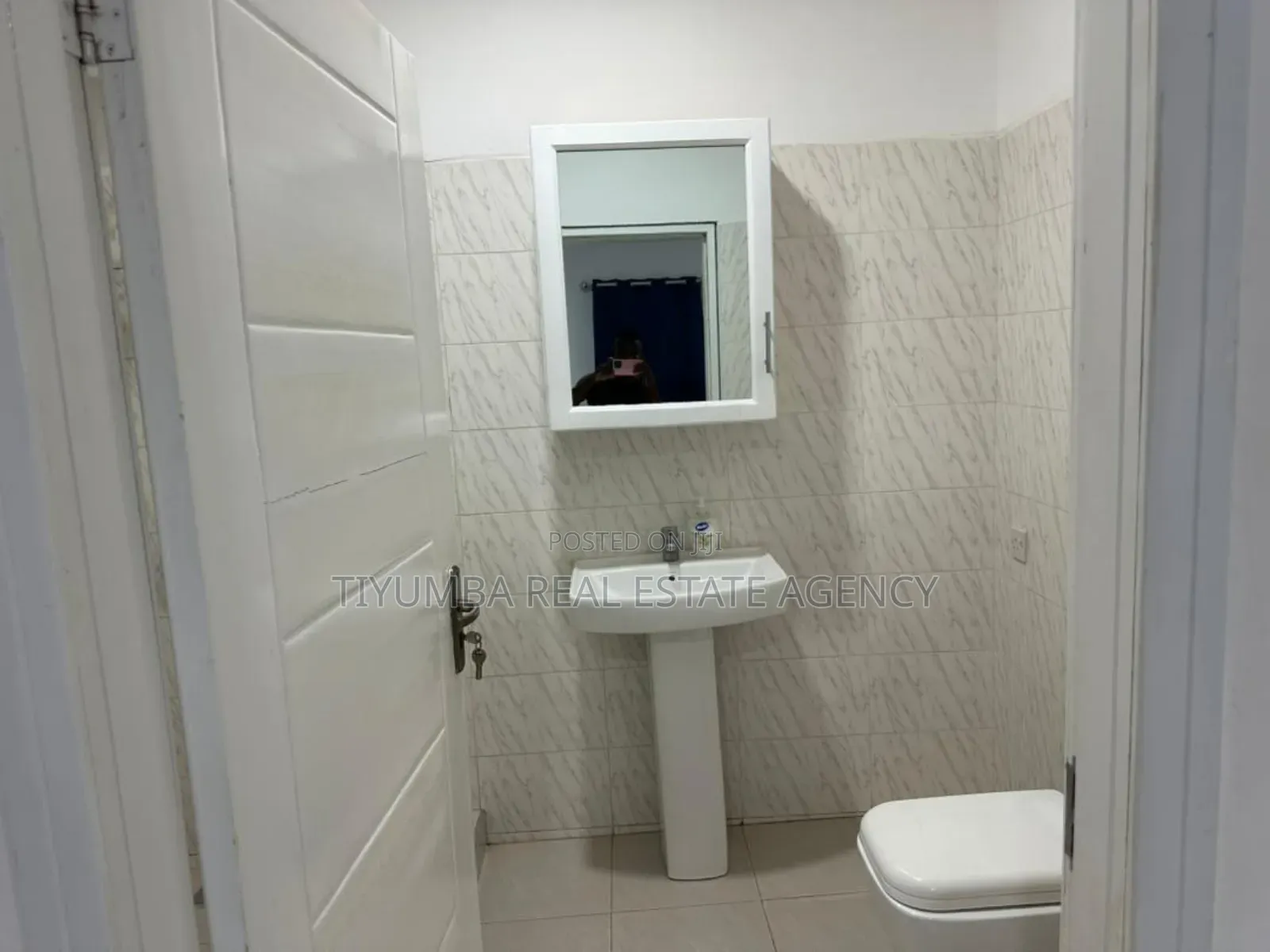 Furnished 2bdrm Apartment in Tiyumba Real Estate, Spintex for rent