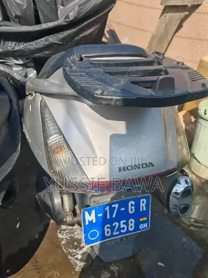 Honda Gold Wing 2010 Silver