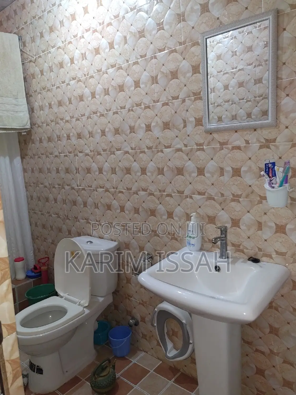 6bdrm House in Kwabre for sale