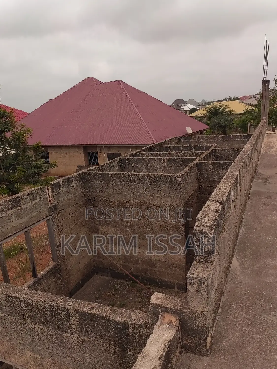 6bdrm House in Kwabre for sale