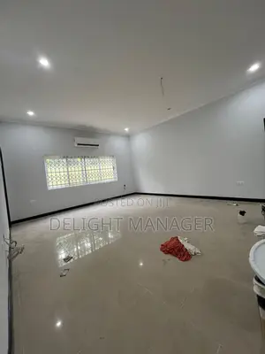 4bdrm Mansion in Delight Estate, Tesano for rent