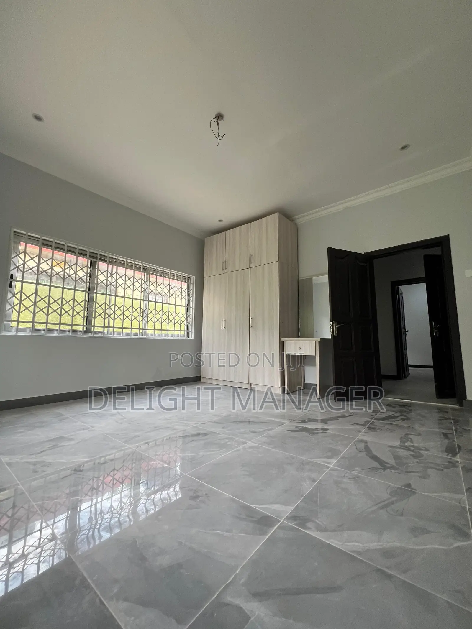 4bdrm Mansion in Delight Estate, Tesano for rent