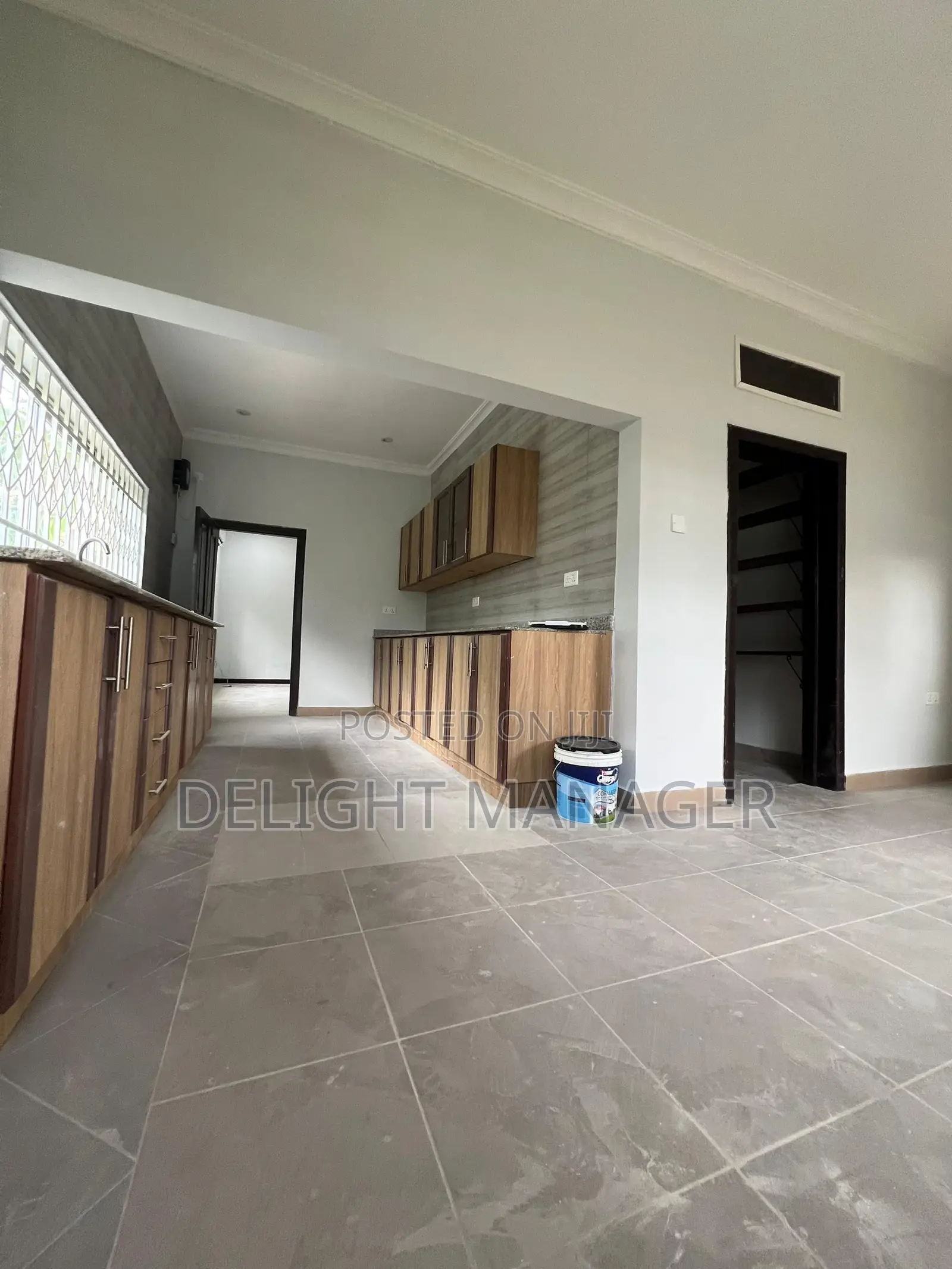 4bdrm Mansion in Delight Estate, Tesano for rent