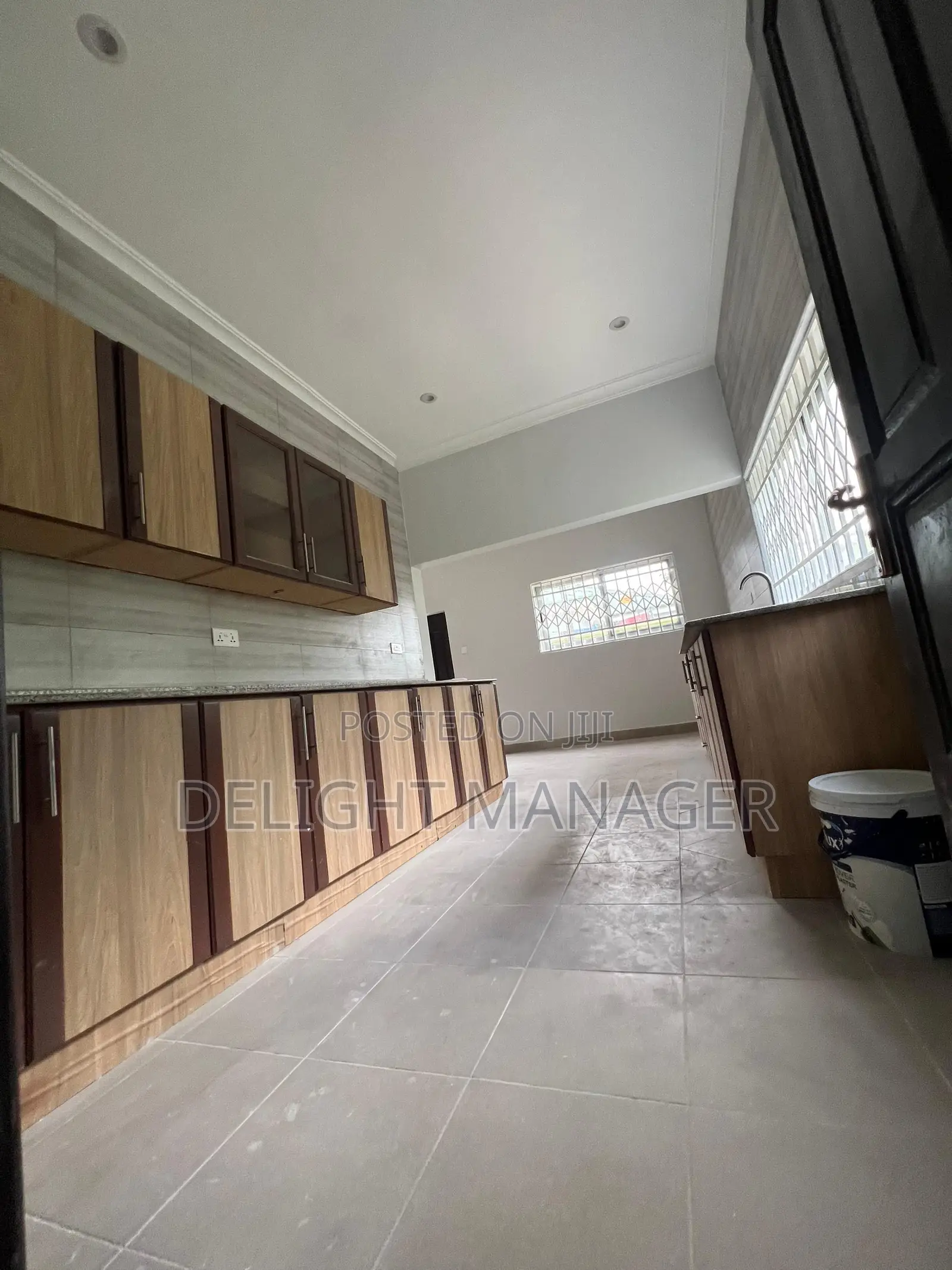 4bdrm Mansion in Delight Estate, Tesano for rent
