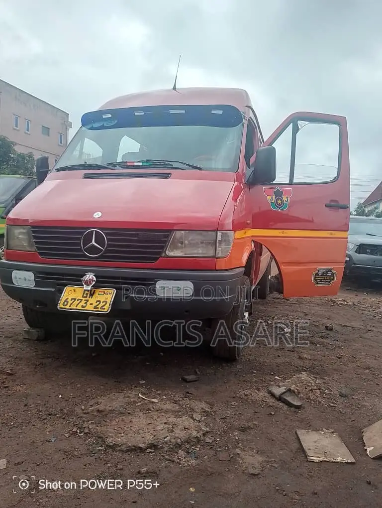 Mercedes-Benz Sprinter 2007 Red