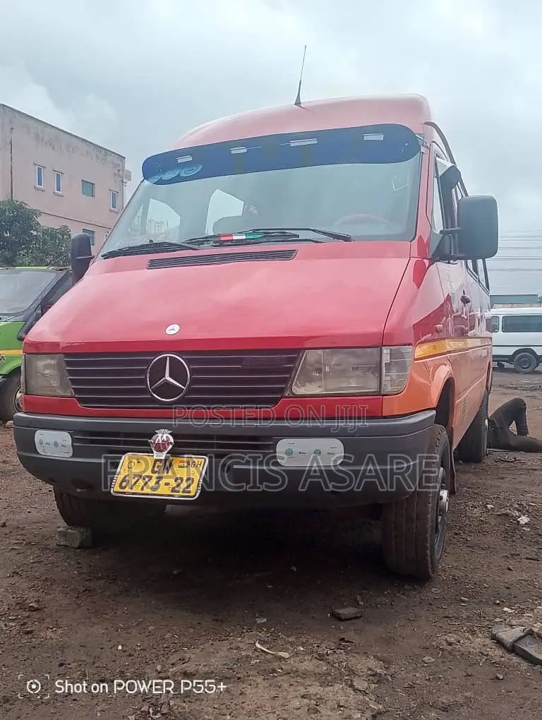 Mercedes-Benz Sprinter 2007 Red