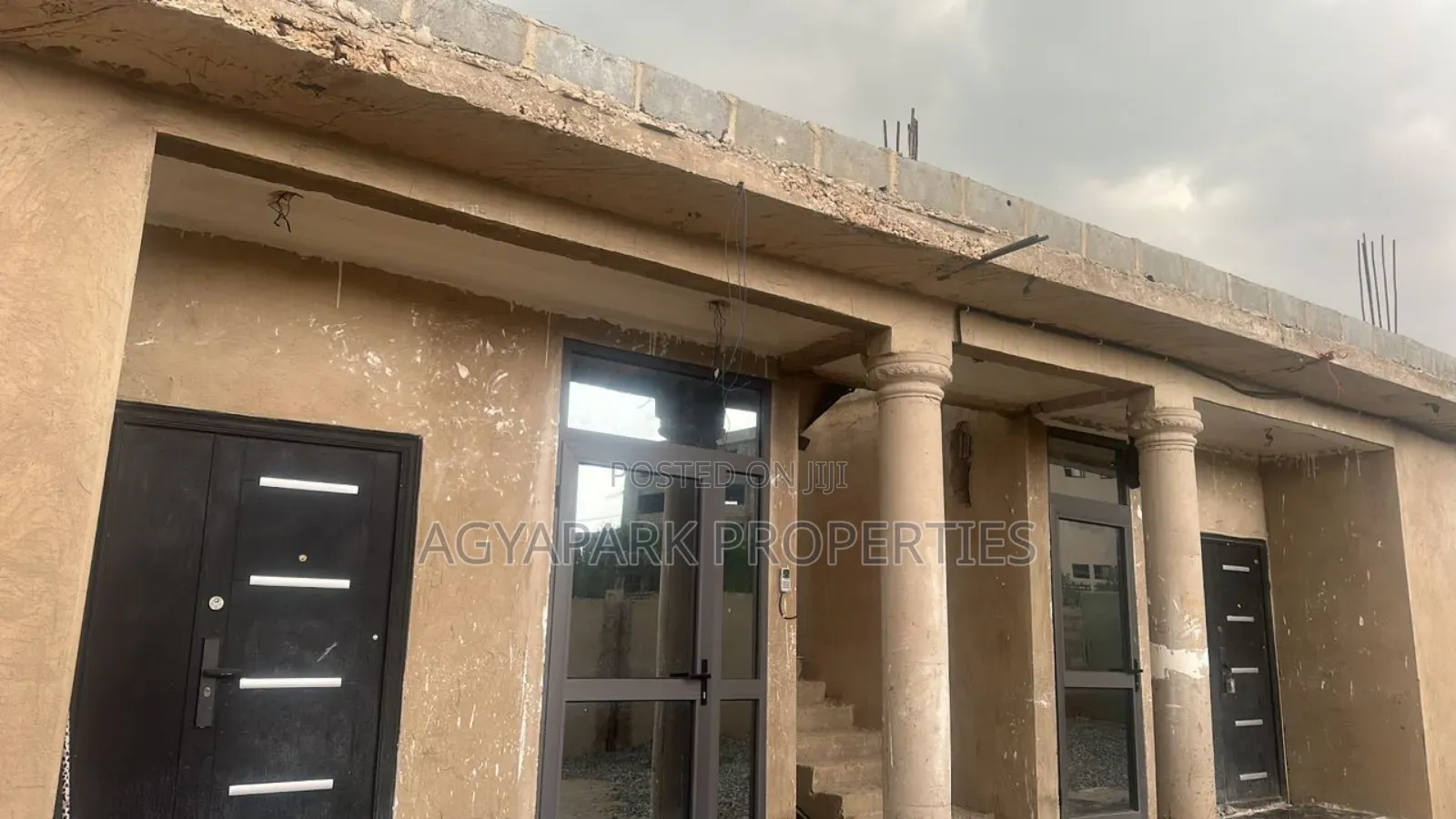 2bdrm Apartment in Pokuase Mayera for sale