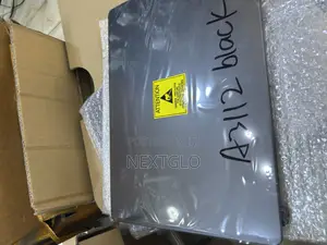 Macbook Pro M4 Screen