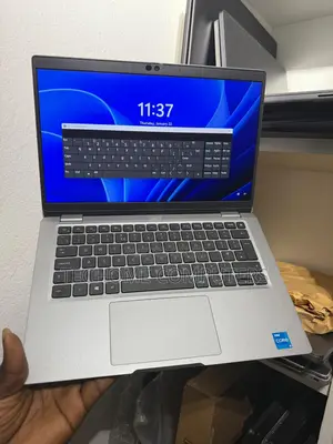 Laptop Dell Latitude 5320 16GB Intel Core I5 SSD 256GB