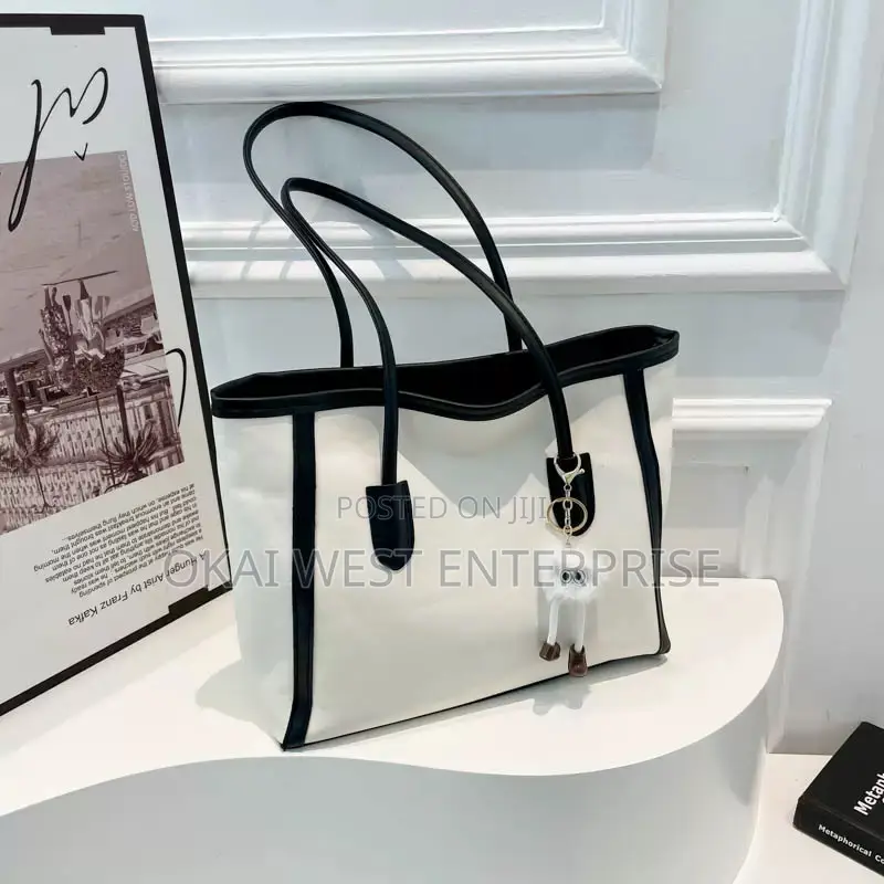 Chic Spacious: 2025 Retro Elegant Tote Bag for Every Occasion