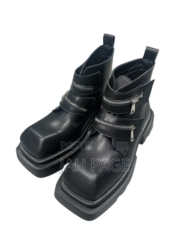 Men Designer Zipper Boosts
