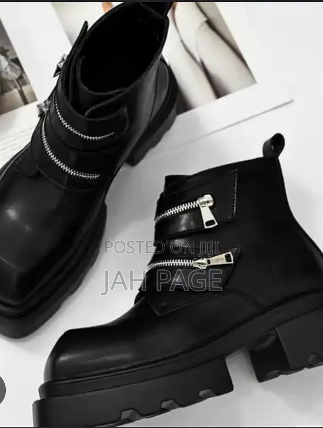 Men Designer Zipper Boosts