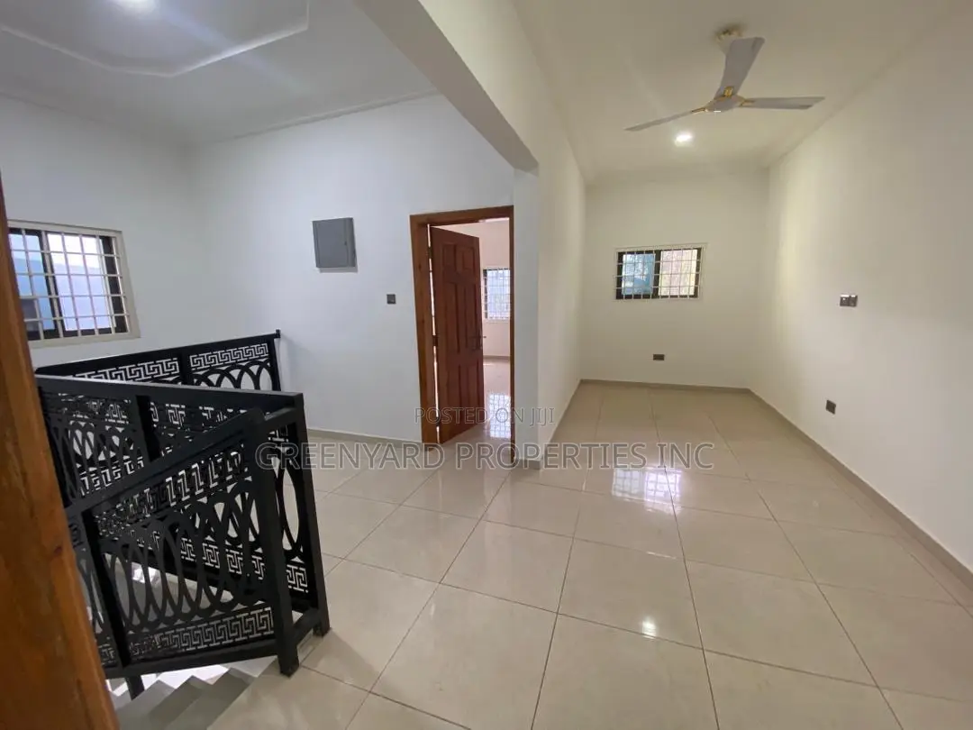 4bdrm Townhouse / Terrace in Madina Estate, East Legon for rent