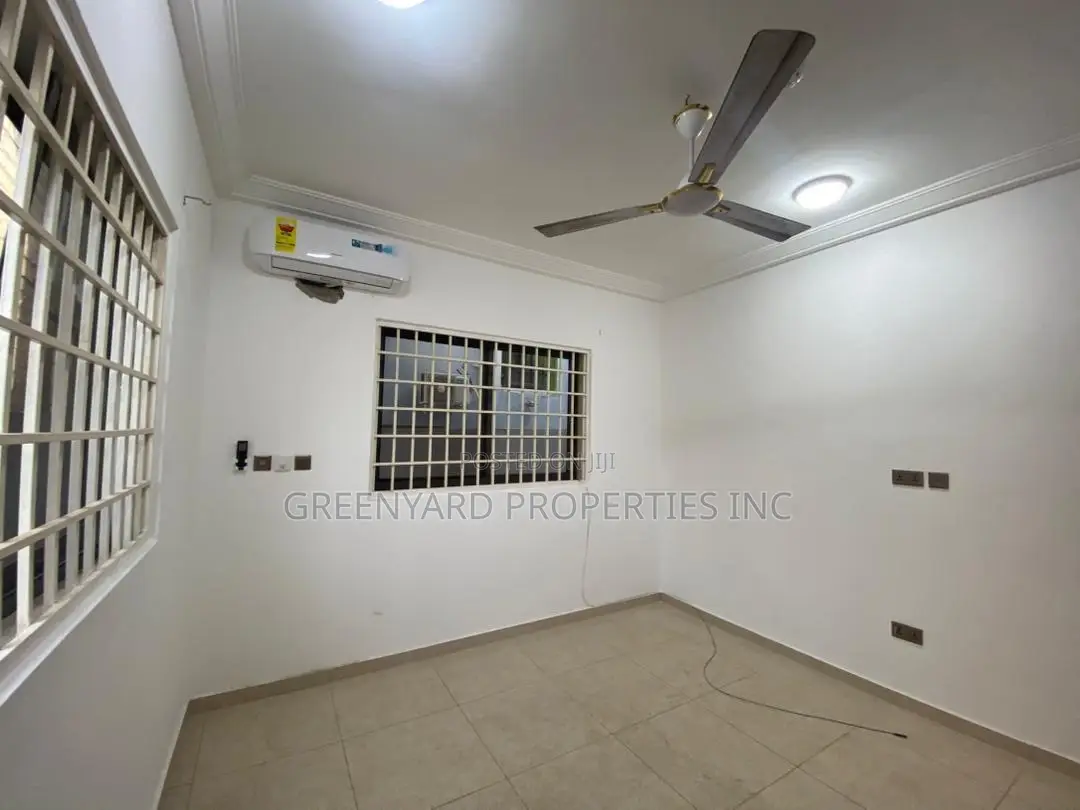 4bdrm Townhouse / Terrace in Madina Estate, East Legon for rent