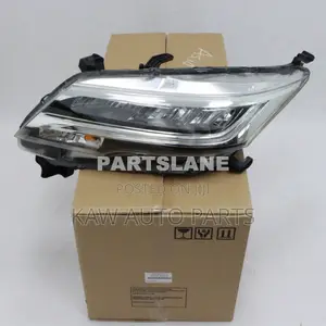 2017,2018,2019,2020,2021,2022,2023 Headlight for Toyota Rush