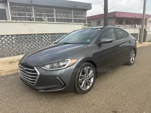 Hyundai Elantra Limited Sedan FWD (2.0L 4cyl 6A) 2017 Gray