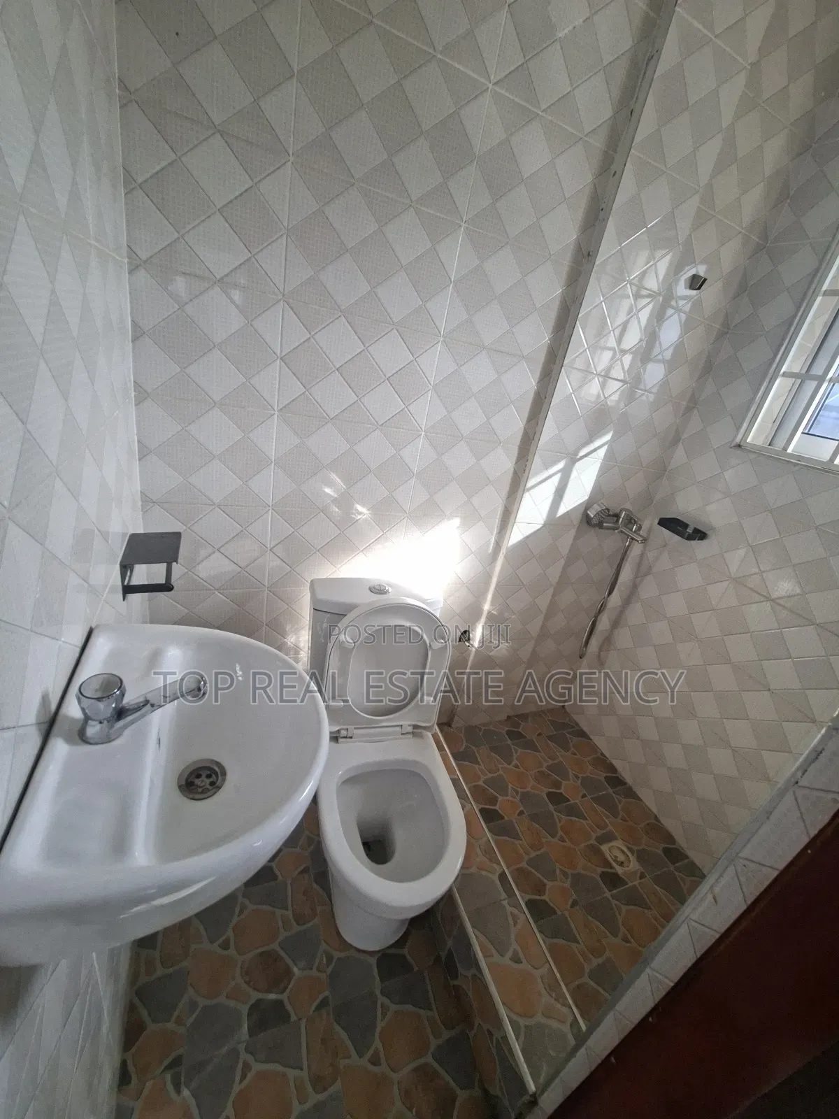 2bdrm Apartment in Pillar 2, Dome for rent