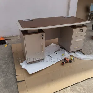 Single Desk