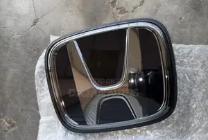 2023 CRV Original Emblem. No Radar Interference