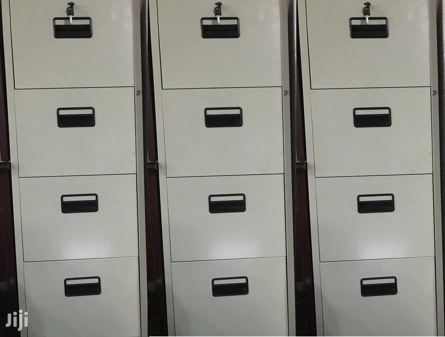 Cabinet +Safe