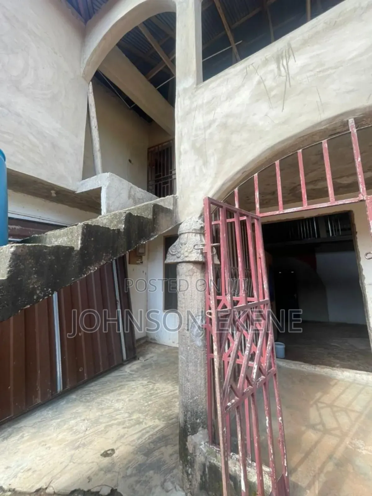 8bdrm House in Dome for sale