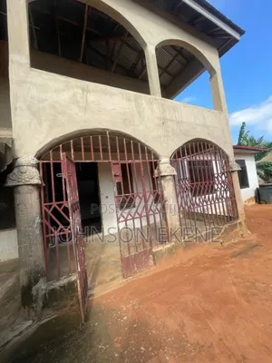 8bdrm House in Dome for sale