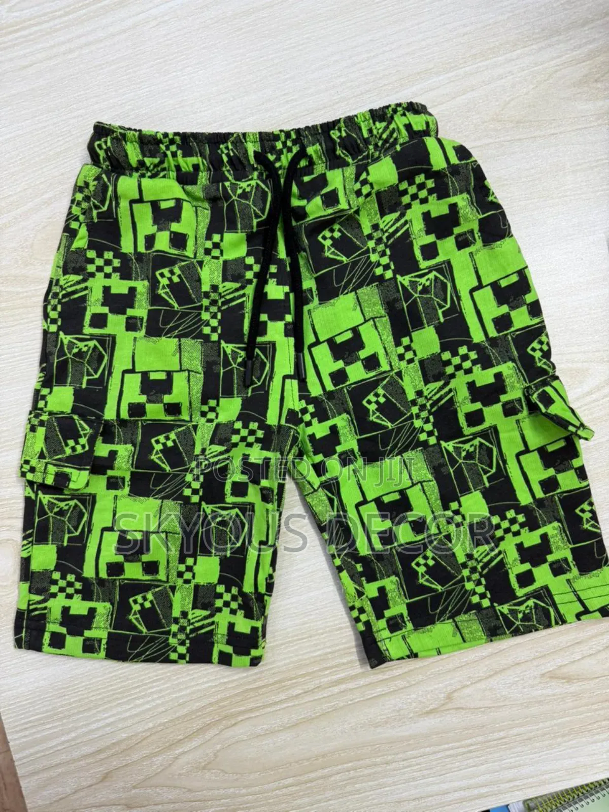 Side Pockets Lemon Green With Orange and Purple Colour 1-10years