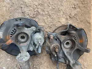 Vitz/ Belta/Yaris Front Absorber/Hub