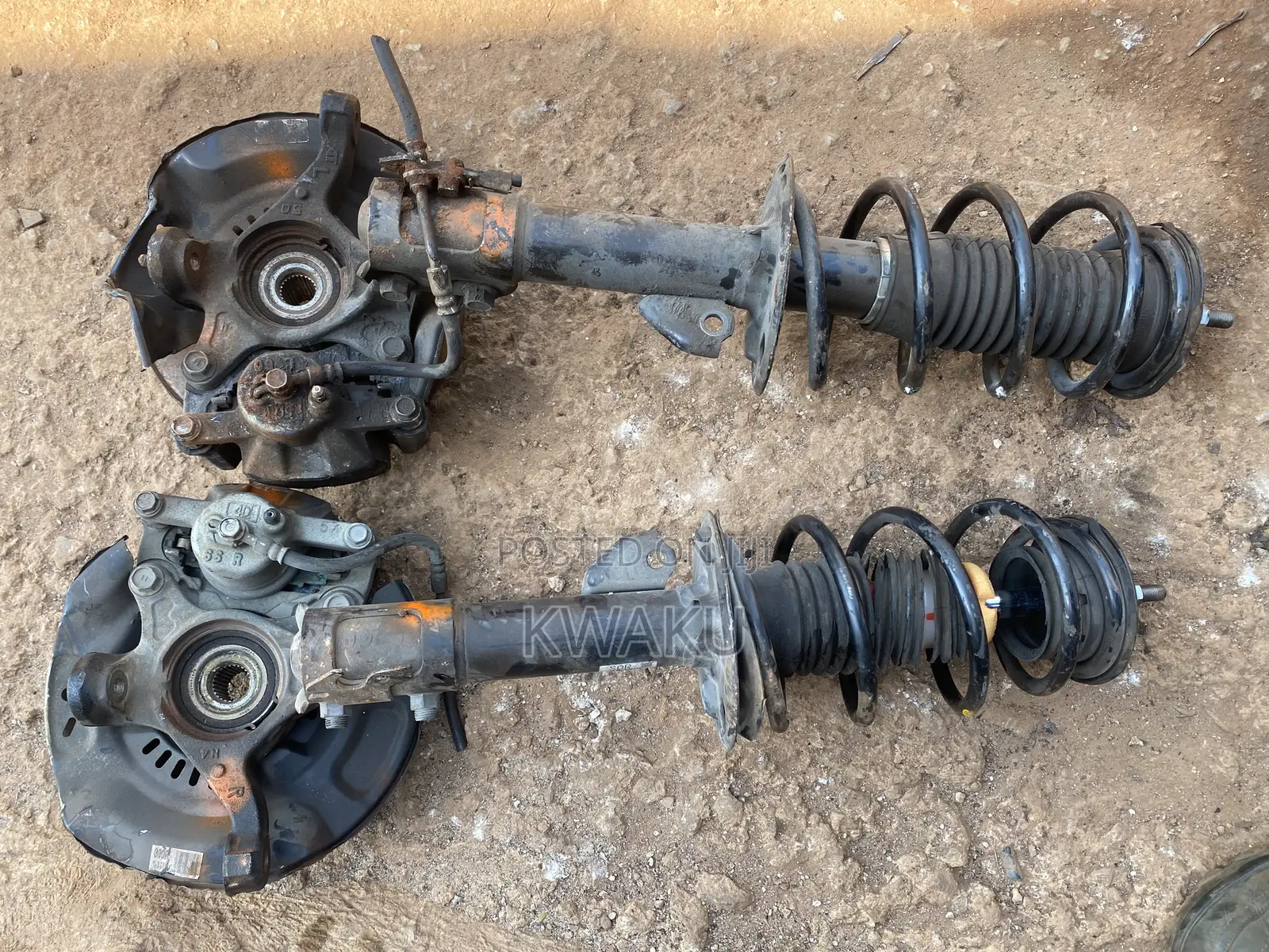 Vitz/ Belta/Yaris Front Absorber/Hub