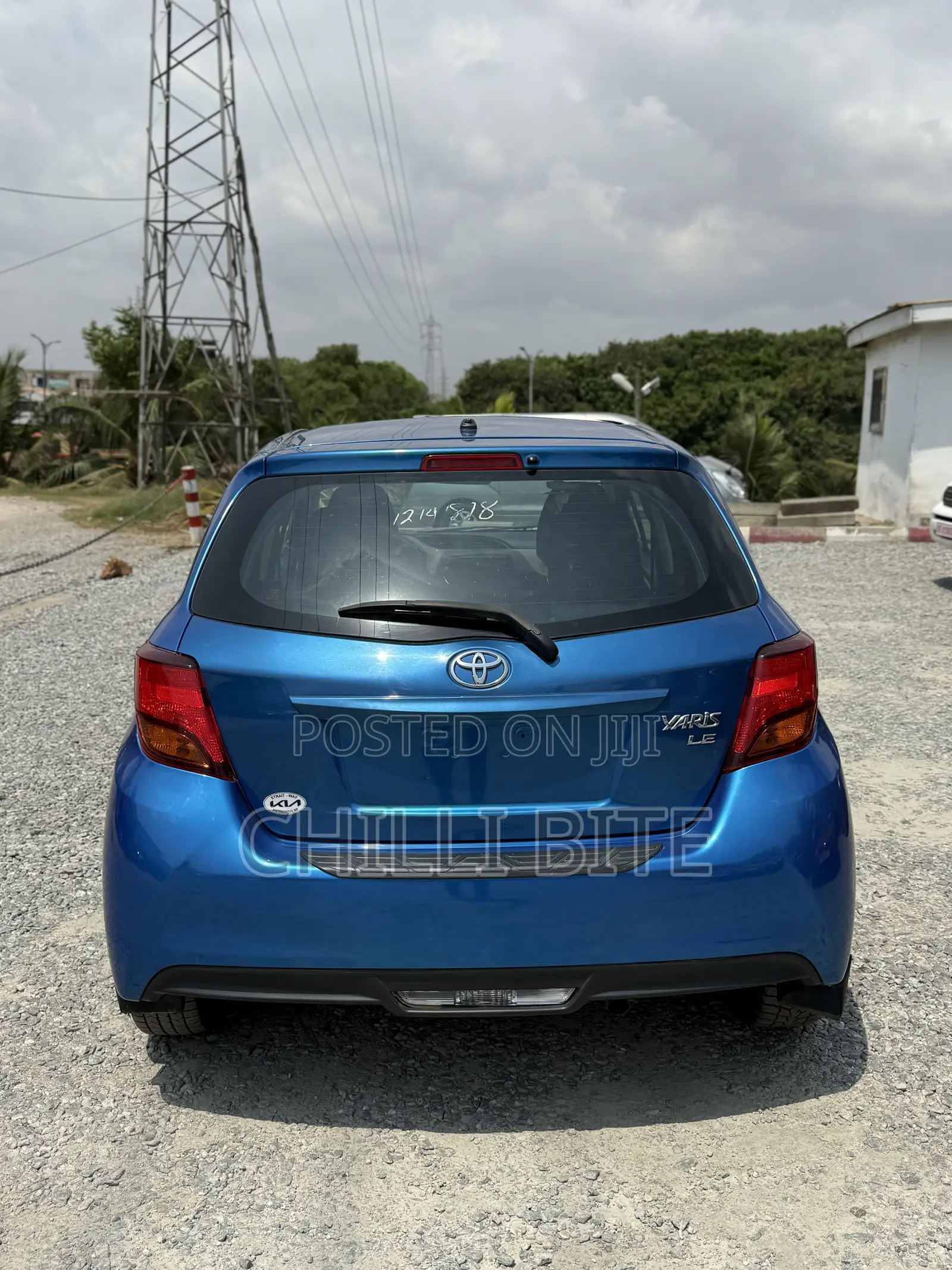 Toyota Yaris LE Hatchback 3dr 2016 Blue