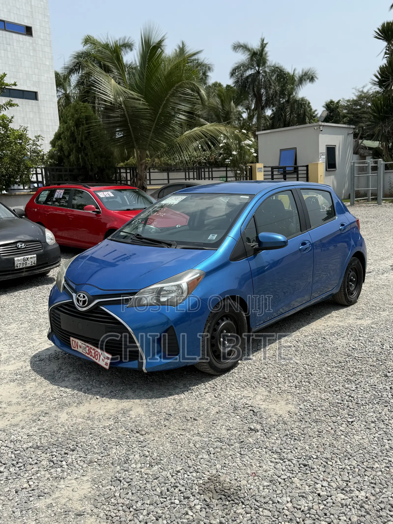 Toyota Yaris LE Hatchback 3dr 2016 Blue