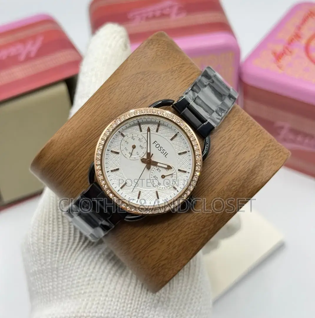 Ladies Fossil Watches