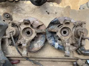 Toyota Corolla 09/2010/2011/2012/2013/2014/2015/2016/2017 Front Hub