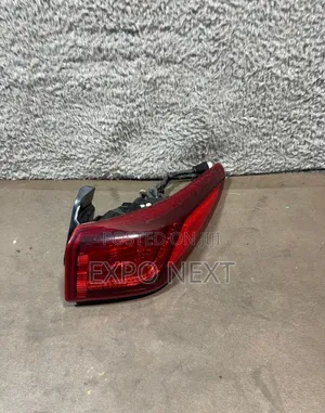 2018-2021 Hyundai Kona Right Passenger Outer Taillight  Oem