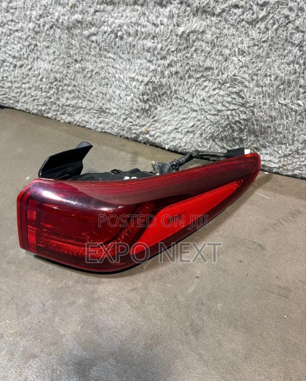 2018-2021 Hyundai Kona Right Passenger Outer Taillight  Oem