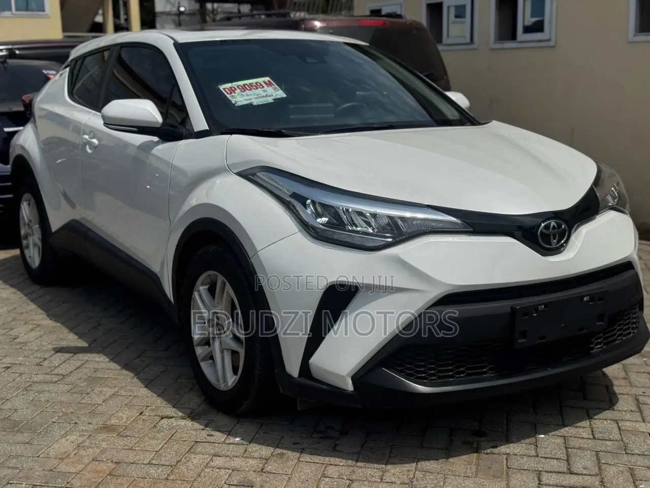 Toyota C-HR Limited 2022 White