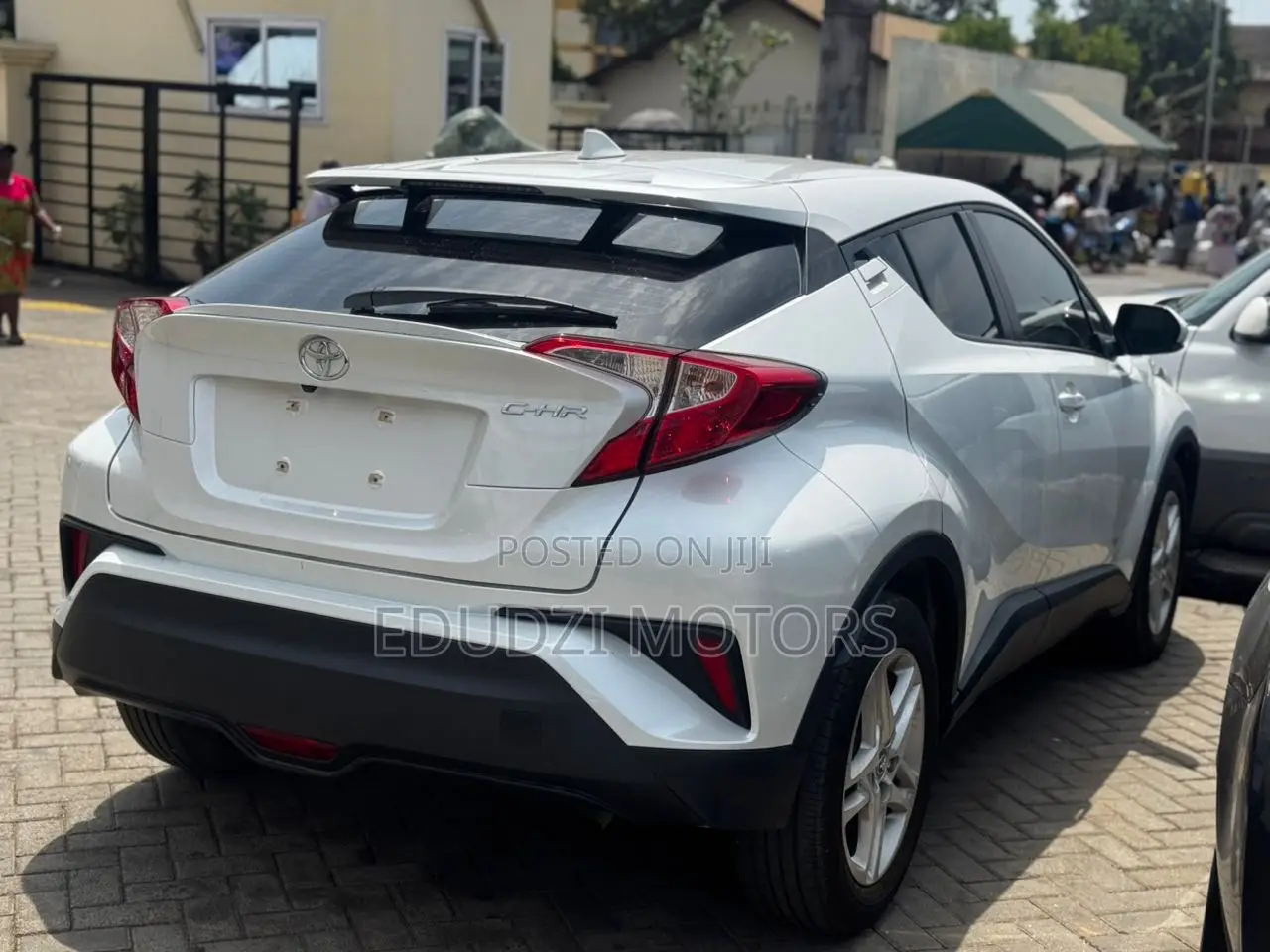 Toyota C-HR Limited 2022 White