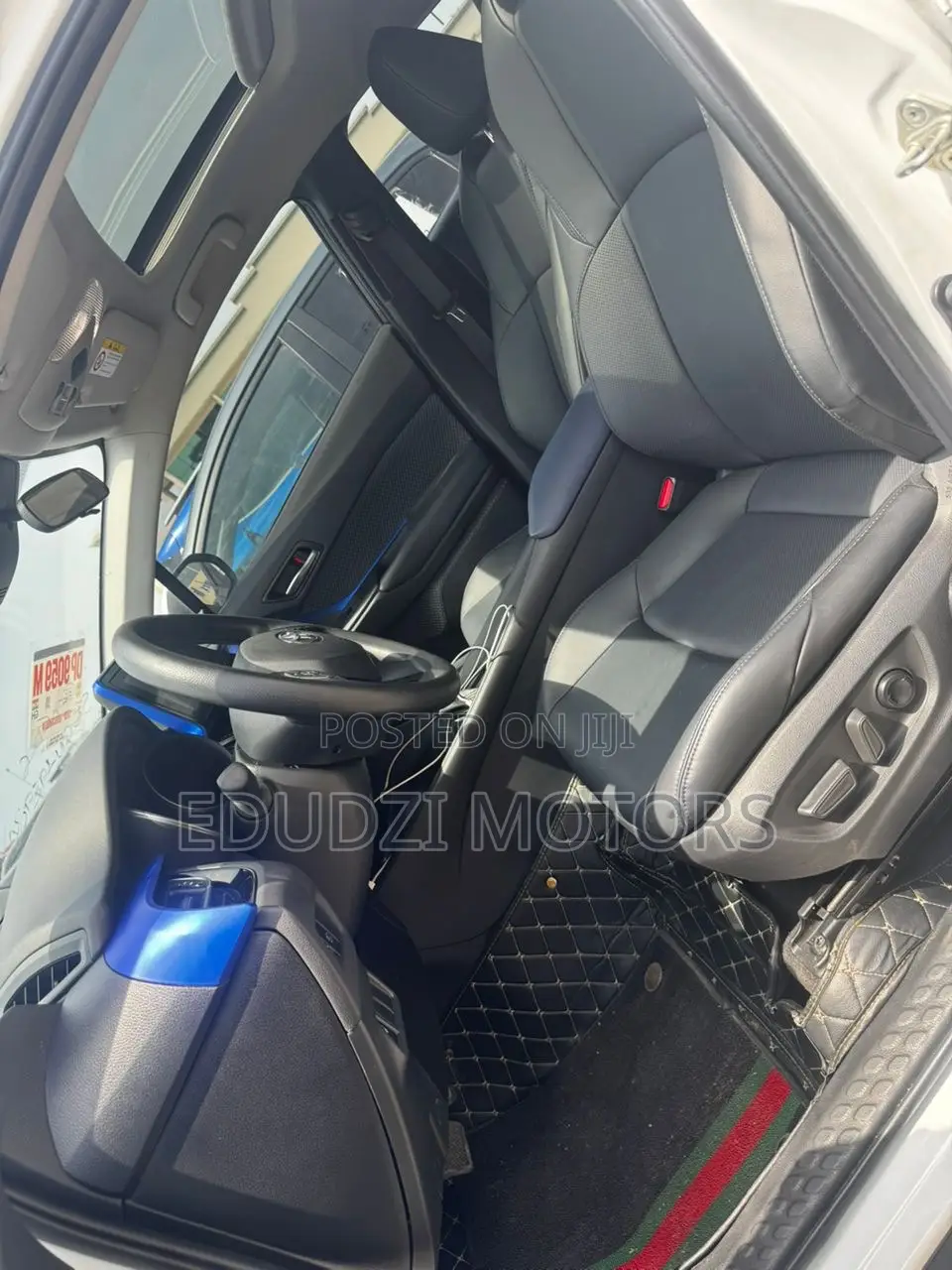 Toyota C-HR Limited 2022 White